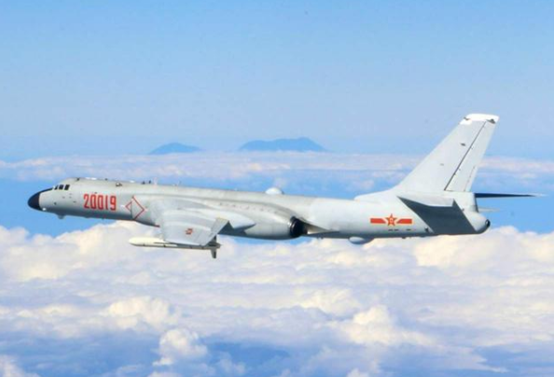 蓝色警戒全空军流,1. 高机动性, 空军单位速度快,可以快速抵达战场、撤离战场或绕过敌方防线 蓝色警戒全空军流,1. 高机动性, 空军单位速度快,可以快速抵达战场、撤离战场或绕过敌方防线