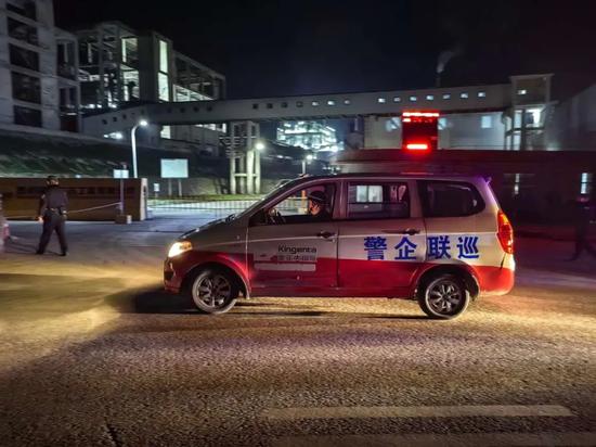 蓝色警戒怎么用垃圾车堵死门口,1. 确认单位与特性 蓝色警戒怎么用垃圾车堵死门口,1. 确认单位与特性